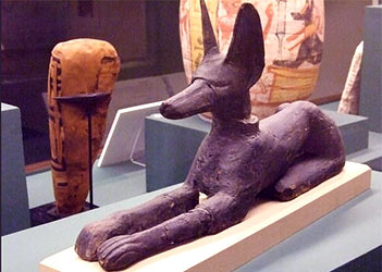 Statue d’Anubis